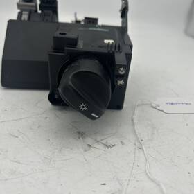 2105450904 Mercedes-benz 98-02 W210 W208 E320 E430 Head Light Lamp Switch Oem