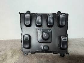 A1638206610 Mercedes-benz 1998-05 W163 Ml-class Center Console Buttons Oem