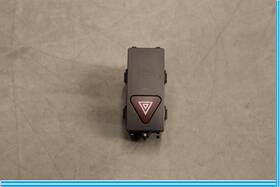A2129052600 Mercedes-benz 10-13 E350 E550 W212 Hazard Warning Light Switch Button Oem