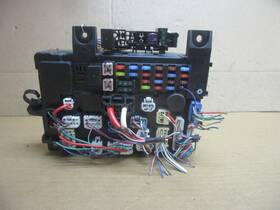 8637a883 Mitsubishi 14 16 Outlander Interior Cabin Fuse Box Relay Junction Block