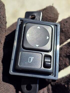255703aa0a Nissan 2012-2019 Versa Power Mirror Control Switch