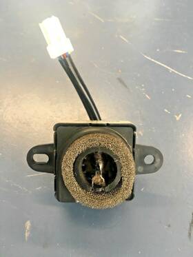 4ash19c734ba Nissan 2004-2006 Quest Left Front Knee Panel Fan Temperature Sensor Oem