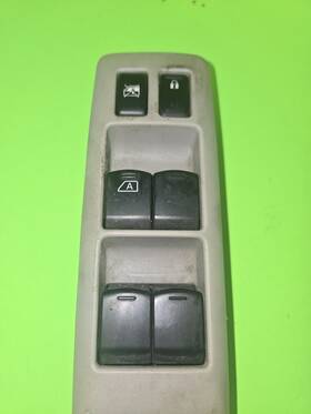 641-50549 Nissan 2008-2010 Rogue Front Lh Driver Master Window Switch Oem Lkq