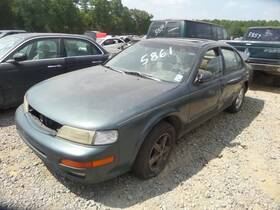 646.da1n97 Nissan Maxima 1997 Fuse Box Engine 139177