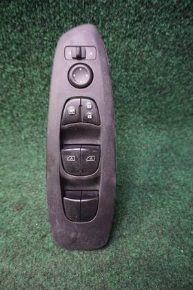 809613ka0ax Nissan 2013 14 15 16 17-19 Pathfinder Left Front Window Switch Oem
