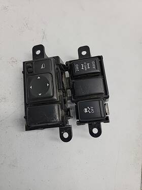 B48600 Nissan P10020 11-14 Juke Mirror Traction Dash Window Control Switch Oem