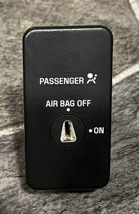 15029241 Oem 1998-2005 Chevy S-10 S10 Gmc Sonoma Passenger A Bag On/off Switch