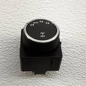 1528415531524006 Oem 08-13 Chevy Silverado Gmc Sierra Suburban 4x4 Transfer Case Selector Switch