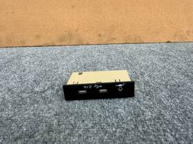86257vc000 Oem Subaru Wrx 2022-2025 Dashboard Aux Auxiliary Usb Port Insert Assembly