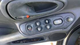 641-00309l Pontiac Driver Front Door Switch Drivers Window Sedan Fits 01-05 Grand Am 162961