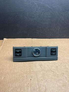 P7h42-13d734 Range Rover 2006 - 2009 Land Center Clock Panel Switch Control F9349 Dg1