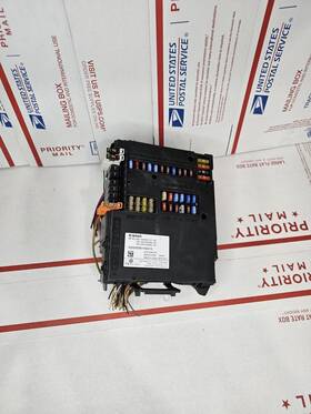 A4519001101 Smart Fortwo W451 Oem Front Sam Fuse Box Relay Fuses Relays Block 08-15