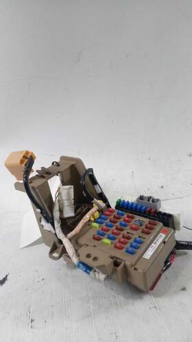 663.su1k16 Subaru Impreza 2016 Fuse Box Cabin 444996