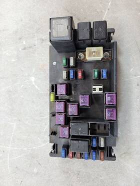 82241fg010 Subaru 2008 2009 2010 2011 Impreza Engine Fuse Box