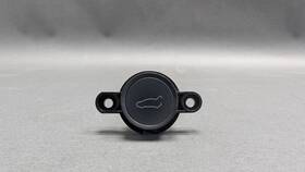 1501907-00-c Tesla Model 3 Liftgate Switch 2021-2023 Oem