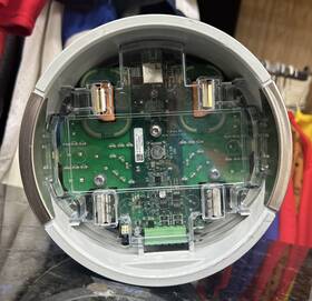 1624171-00-g Tesla Back Up Switch