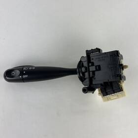 173744 Toyota 2003-2008 Corolla Matrix Headlight Turn Signal Control Switch Oem