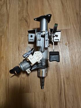 45020-02-7 Toyota 45020027 2011-2014 Sienna Power Steering Parts 7541n0061/j And Ignition Switch