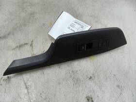 641.to1218 Toyota 18 C-hr Front Passenger Right Window Switch