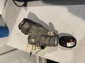 69057-52b40 Toyota 2012-2014 Prius Starter Ignition Switch Cylinder With Key Oem