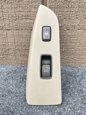 74201-60270 Toyota 1998-2002 Landcruiser Front Passenger Window Switch Tan Oem