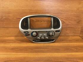 84010-0c112 Toyota 2001-2004 Sequoia 4wd Ac Climate Control A/c Heater Switch Bezel Oem