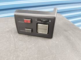 84091-22180 Toyota 87-88 Cressida Power Mirror And Hazard Switch Panel - Heated S2 Mx72 Mx73