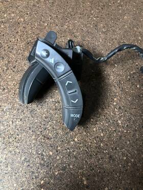 84247-58010-c0 Toyota For 2004-2006 Tundra Steering Wheel Audio Volume Control Switch L R Oem