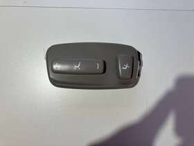 84922-33130 Toyota 00-05 Sequoia Tundra Driver Side Power Seat Control Switch Grey Oem