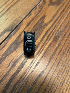 0008208210 Uro Parts W210 Mercedes-benz Power Window Switch A21082082 10 Oem