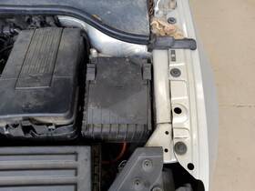646-10744 Volkswagen Fuse Box Engine Compartment Fits 07-11 Eos 307631