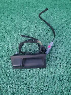 7p6827566c Volkswagen 2013-2016 Vw Touareg - Trunk Release Handle With Backup Camera