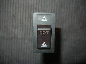1362740 Volvo 760 940 960 Hazard Light Switch