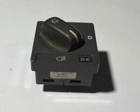 Volvo 30739333 1998 1999 2000 S70 V70 Headlight Headlamp Switch 10w14e Black