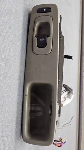 30739981 Volvo 99-14 S60 S80 V70 Xc90 Front Right Passenger Door Window Switch Tan Oem