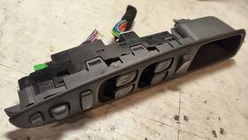 Volvo 30889745 2001-2003 S40 V40 Power Window Switch Master Control Panel Driver