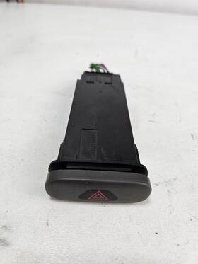 8628632 Volvo Oem Hazard Light Switch For S70 V70 98-00 C70 98-04 A18 173