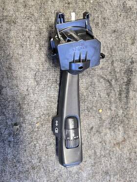 8637377 Volvo 2004-2013 S40 V50 C30 C70 Steering Column Turn Signal Switch Oem