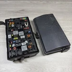 2010 - 11 Cadillac Srx 3.0L Engine Fuse Box Relay Junction Oem 15896994 W/o Fogs. Fixed Price $47.49.