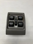 01-05 Chrysler Pt Cruiser 4D Wagon Master Power Window Switch Oem P/n 0UK931L8AB. Fixed Price $24.99.
