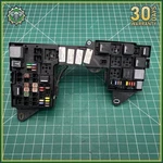 13-15 Jaguar Xfr-s Fuse Relay Junction Box Oem. Fixed Price $57.00.