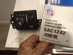 Headlight Switch Fits 2005-2007 Ford F-250 F-350 F-450 F-550 Super Duty. Fixed Price $38.63.