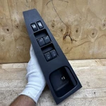 04 - 06 Nissan Quest Se 3.5L V6 4D Driver Left Side Master Power Window Switch. Fixed Price $39.00.