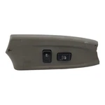 02-05 2005 Chevrolet Trailblazer Passenger Door Window Bezel Switch 15133128. Fixed Price $15.99.