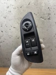 2006-2008 Hyundai Tiburon Driver's Master Power Window Switch Assembly W/plugs. Fixed Price $69.00.