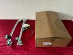 Nos 1999-2013 Cheverolet / Gmc Truck Rh Power Window Regulator 25885879 99-13. Fixed Price $125.00.
