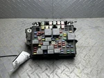 2003-2006 Chevrolet Avalanche 1500 5.3L At Engine Fuse Box P/n: 15786043. Fixed Price $225.00.