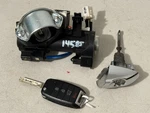 16-18 Kia Sorento Ignition Lock Cylinder Switch Housing Assembly & Key #14585. Fixed Price $224.77.