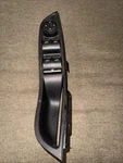 8M5T14A132AA Ford Focus MK1 Genuine Right Side Electric Window Lifter Switch. Fixed Price $40.00.