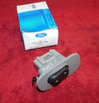 1998 Lincoln Navigator Nos Rh Rear Door Power Window Switch & Bezel Graphite. Fixed Price $74.00.